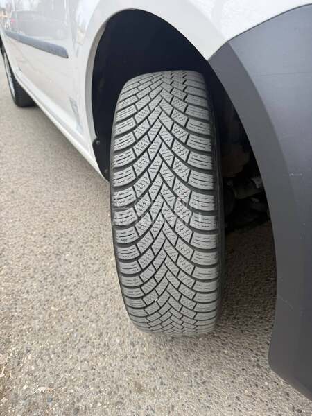 Volkswagen Caddy Maxi 2.0 tdi