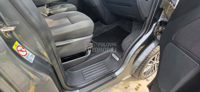 Volkswagen Multivan 2.0 TDI