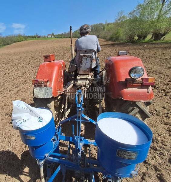 OLT Olt Sejalica za kukuruz