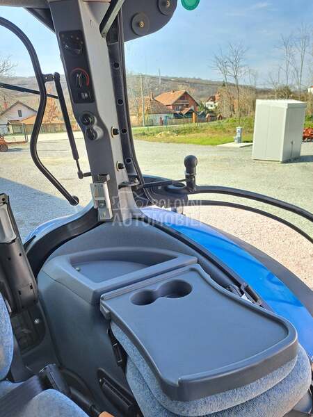 New Holland TS 135 A