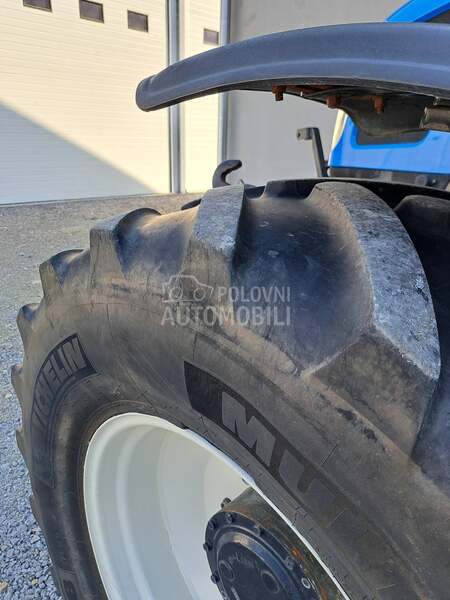 New Holland TS 135 A