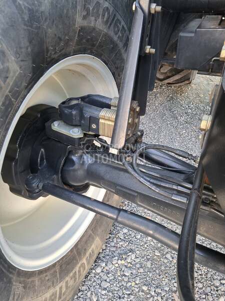 New Holland TS 135 A