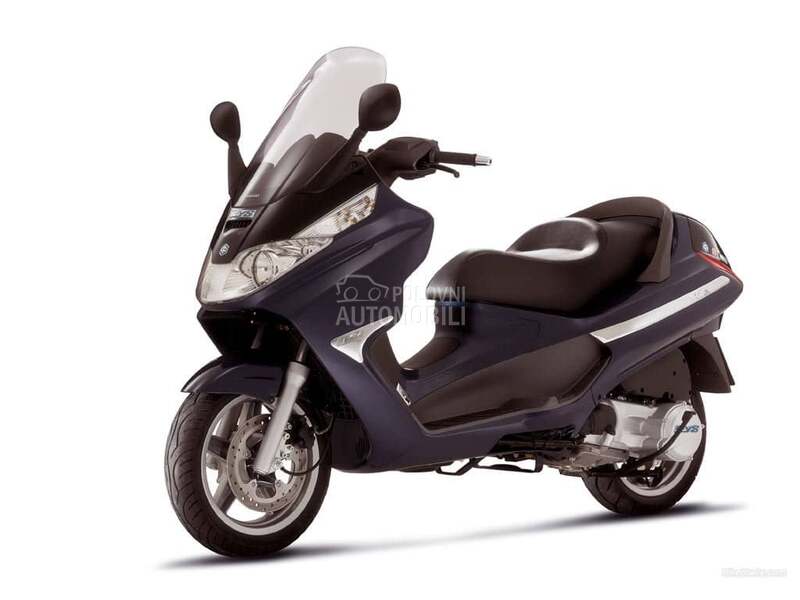 Piaggio x8 250 delovi