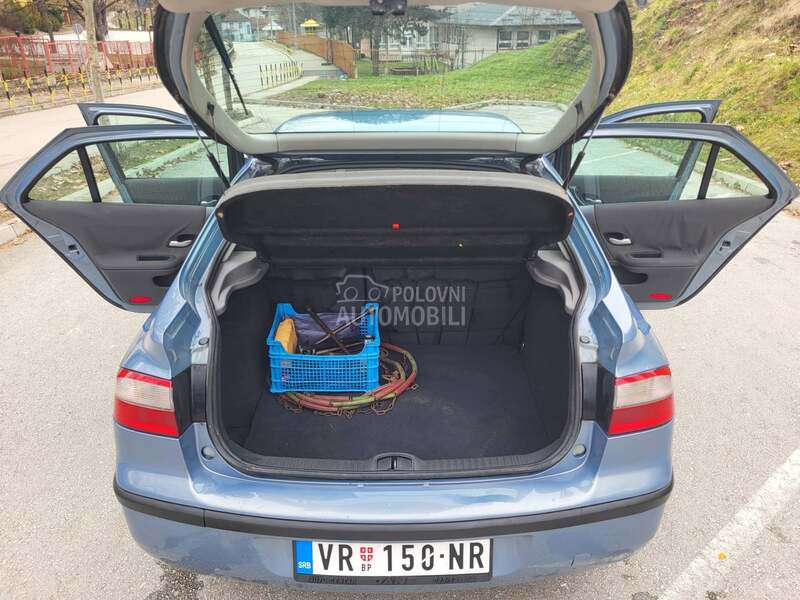 Renault Laguna /1.6b 79k.w