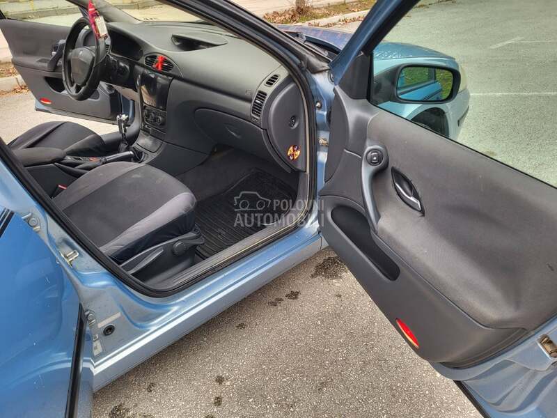 Renault Laguna /1.6b 79k.w