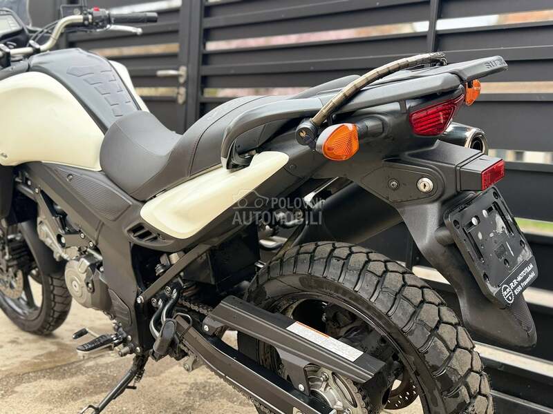 Suzuki DL650A V Strom CH
