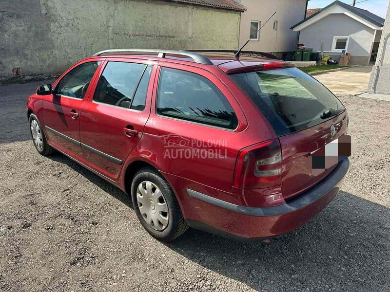 Škoda Octavia -  kompletan auto u delovima