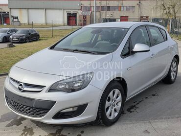 Opel Astra J 1.6CDTi COSMO