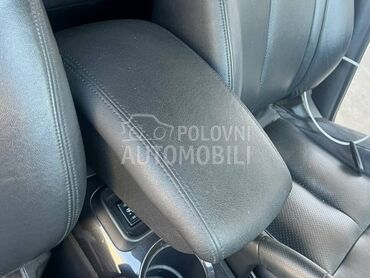 Naslon za ruke za Nissan Juke od 2010. do 2019. god.