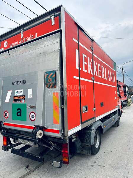 Mercedes Benz ATEGO 818