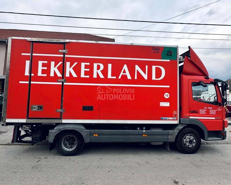 Mercedes Benz ATEGO 818