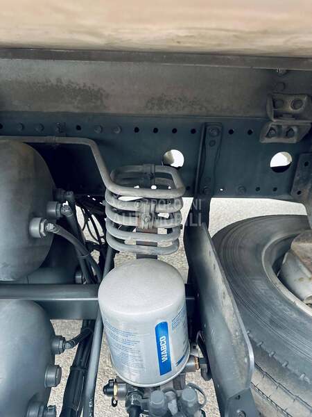 Mercedes Benz ATEGO 818