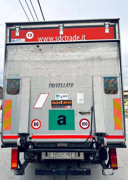 Mercedes Benz ATEGO 818