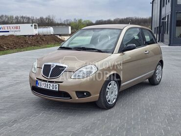 Lancia Ypsilon 
