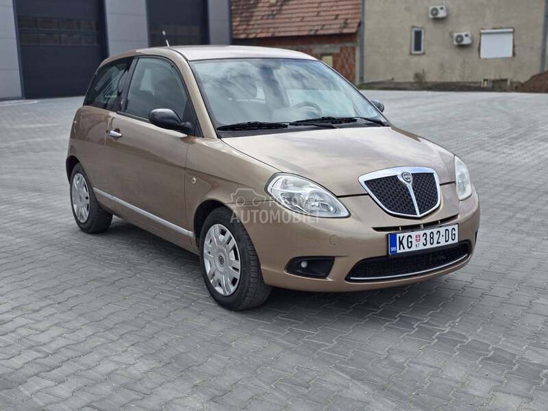 Lancia Ypsilon 