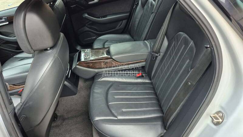 Audi A8 4.2 4x4