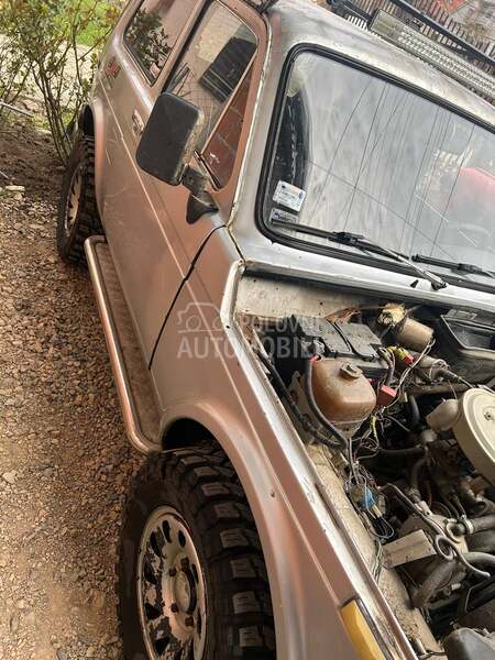 Lada Niva 
