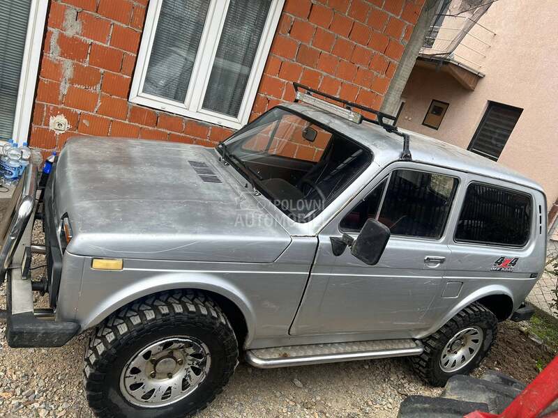 Lada Niva 