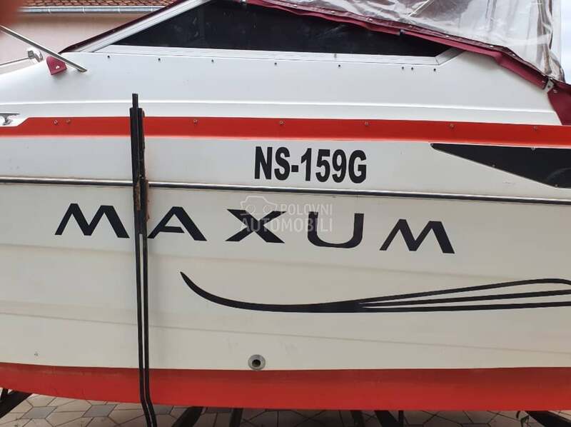 Maxum 230 SCR