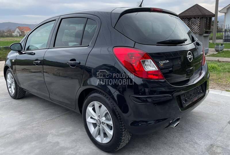 Opel Corsa D Cosmo