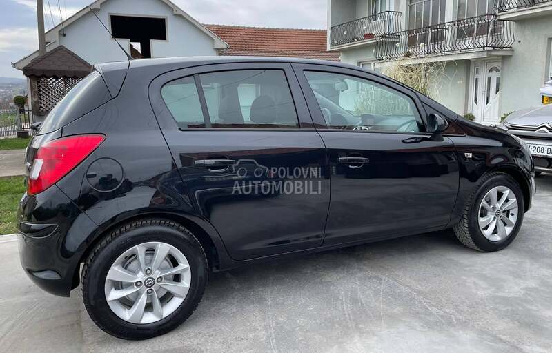 Opel Corsa D Cosmo