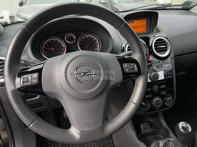 Opel Corsa D Cosmo