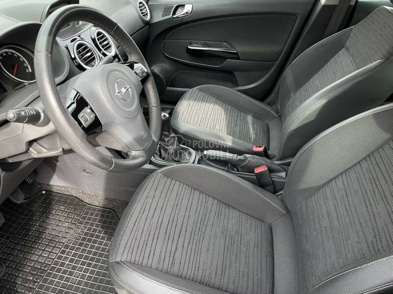 Opel Corsa D Cosmo