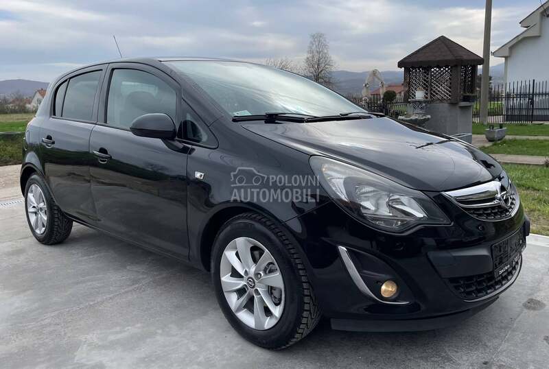 Opel Corsa D Cosmo