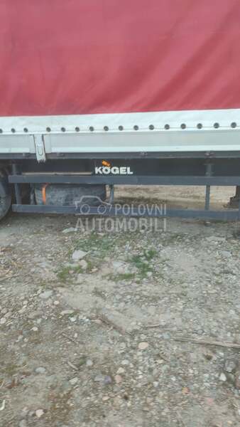 Kögel Poluprikolica