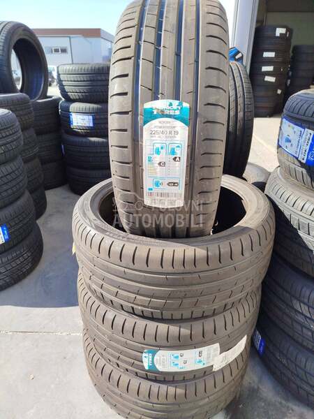 Nokian 225/40 R19 Letnja