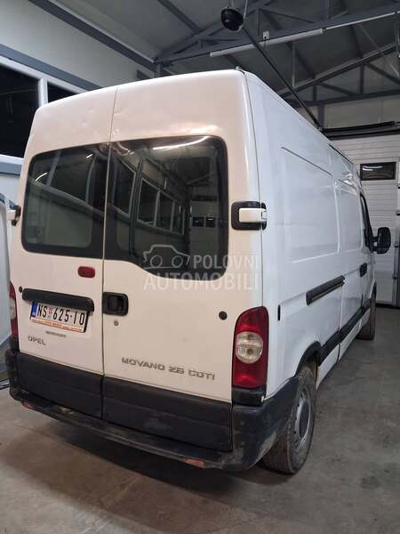 Opel Movano 2.5 DCI