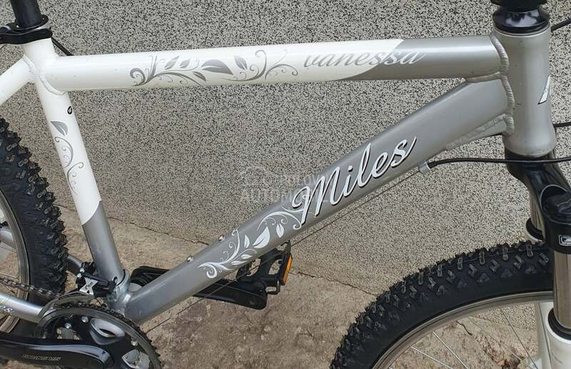 MILES VANESSA 3X8 ALU