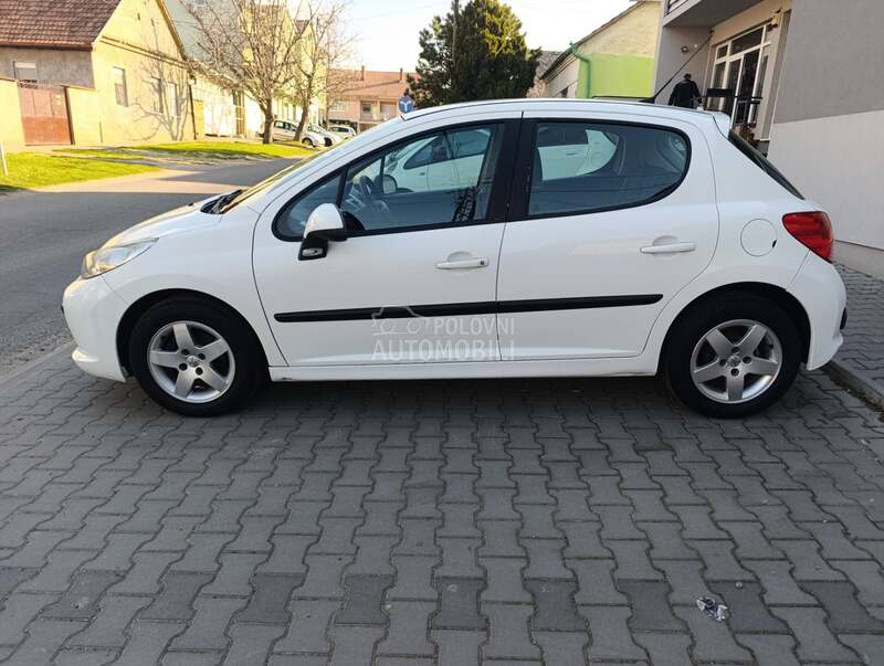 Peugeot 207 