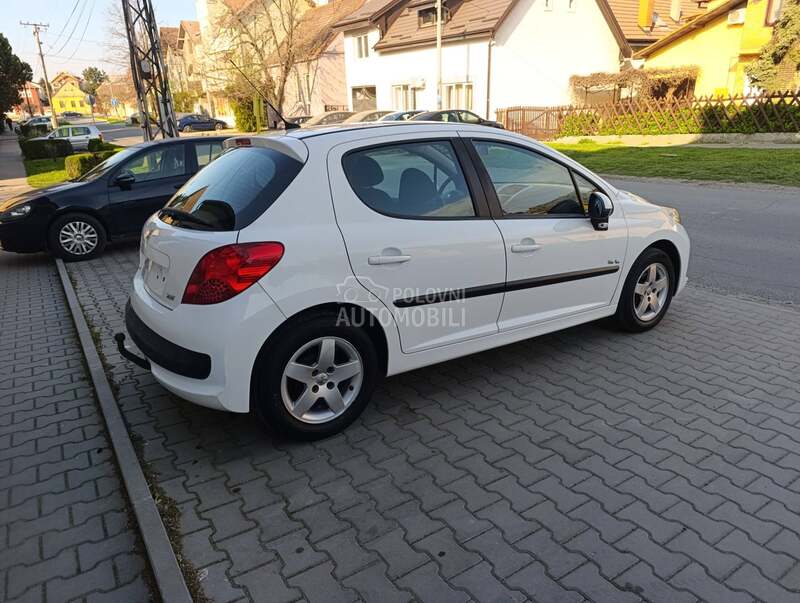 Peugeot 207 
