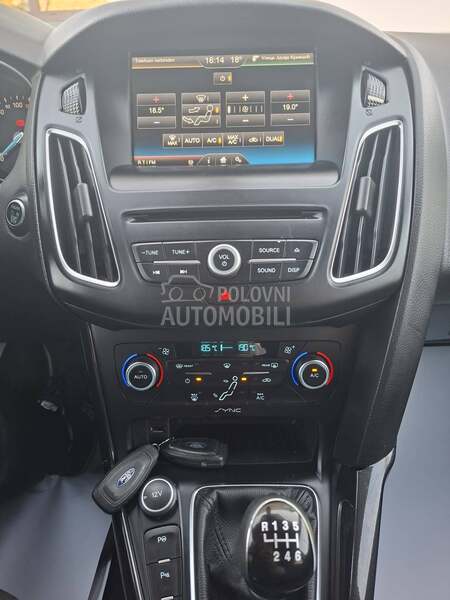Ford Focus 2.0. TITANIUM