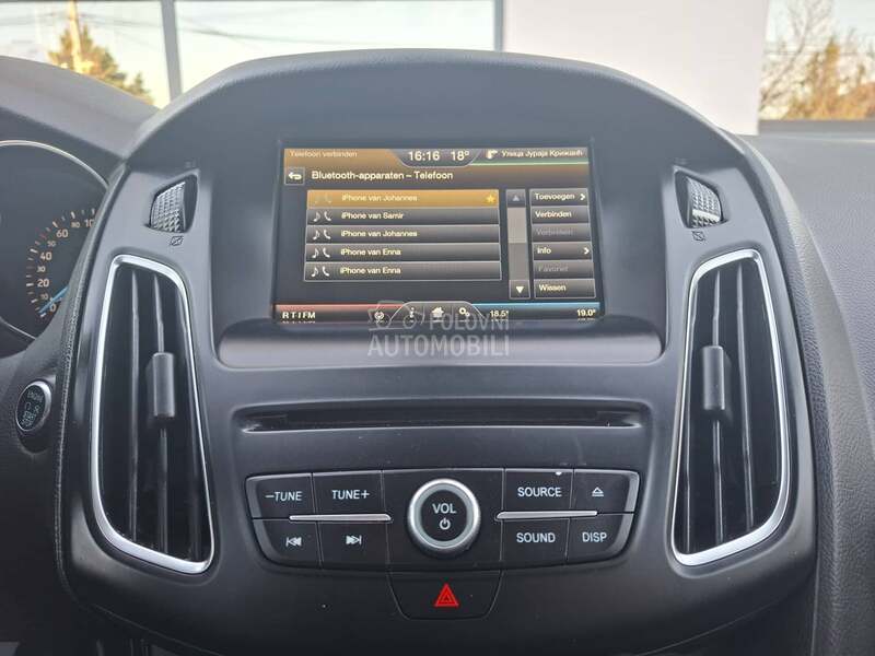 Ford Focus 2.0. TITANIUM