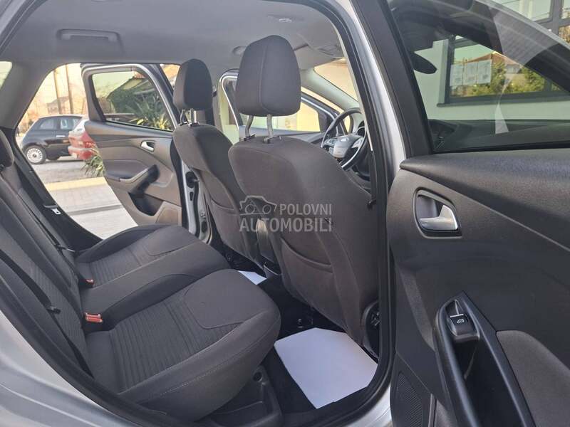 Ford Focus 2.0. TITANIUM