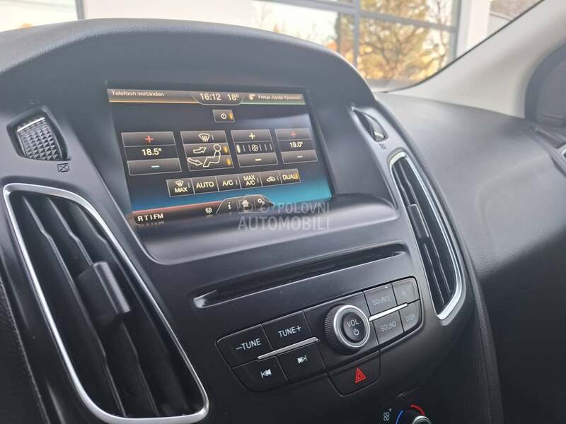 Ford Focus 2.0. TITANIUM