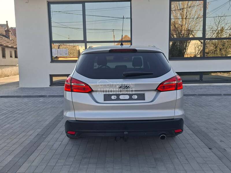 Ford Focus 2.0. TITANIUM