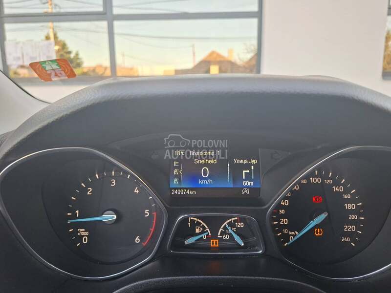 Ford Focus 2.0. TITANIUM