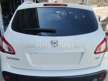 Vrata gepeka bela za Nissan Qashqai od 2009. do 2013. god.