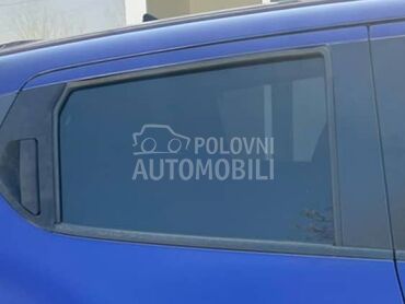 Staklo zadnje desno za Nissan Juke od 2010. do 2019. god.