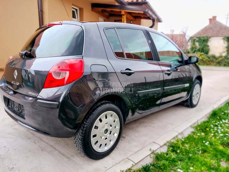 Renault Clio 
