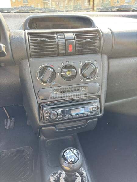 Opel Corsa B 
