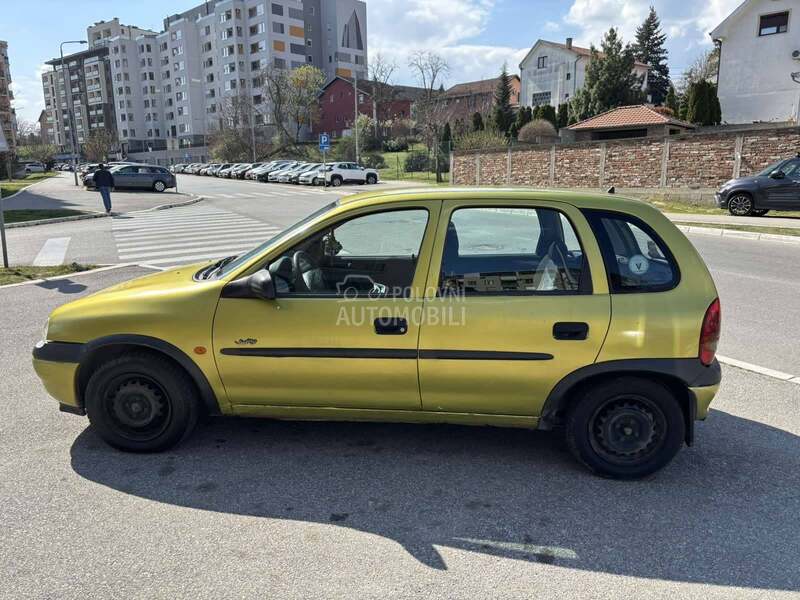 Opel Corsa B 