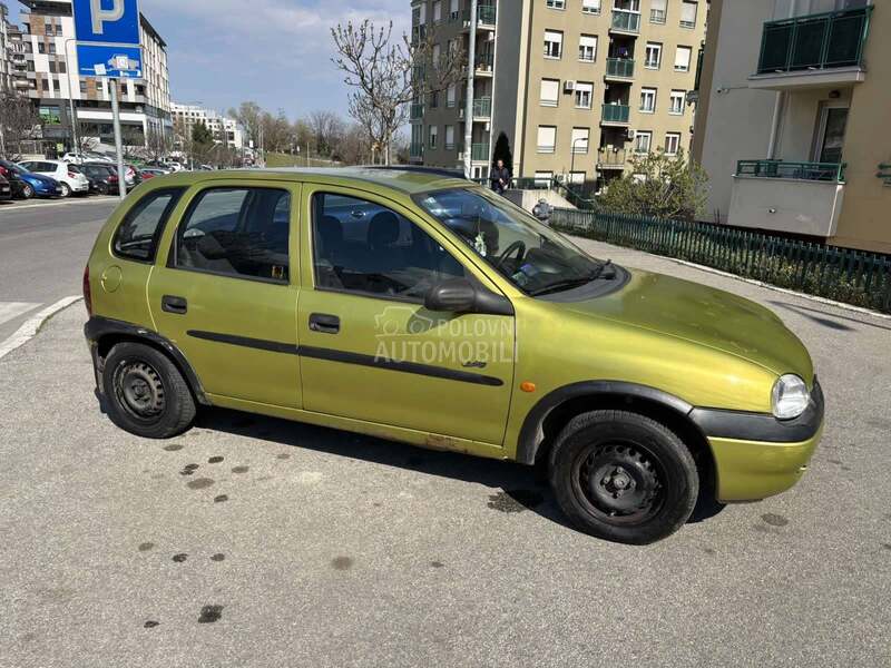 Opel Corsa B 