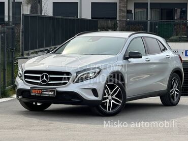 Mercedes Benz GLA 200 i Led Nav Kamera