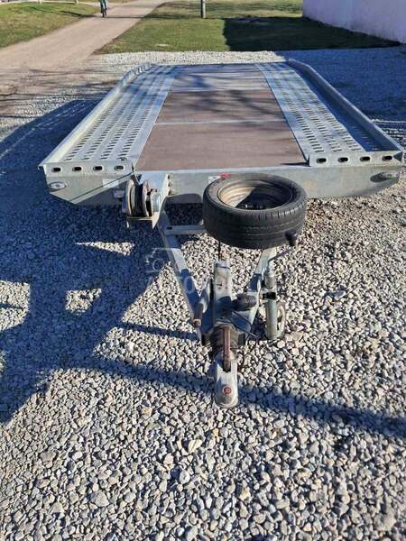 Blyss Navozna prikolica