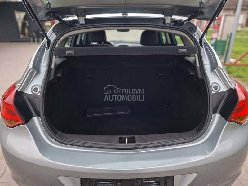 Opel Astra J 1.7cdti