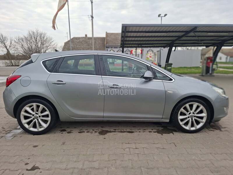 Opel Astra J 1.7cdti